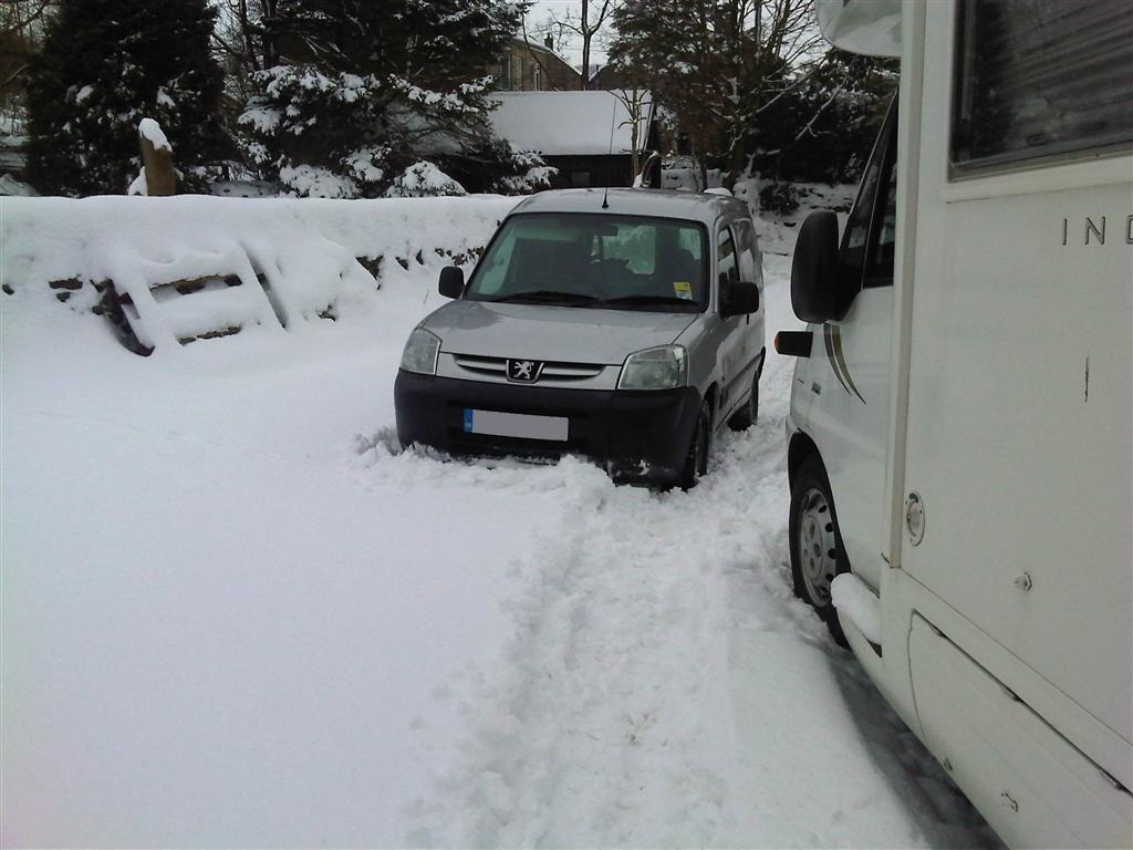 snow-van3.jpg
